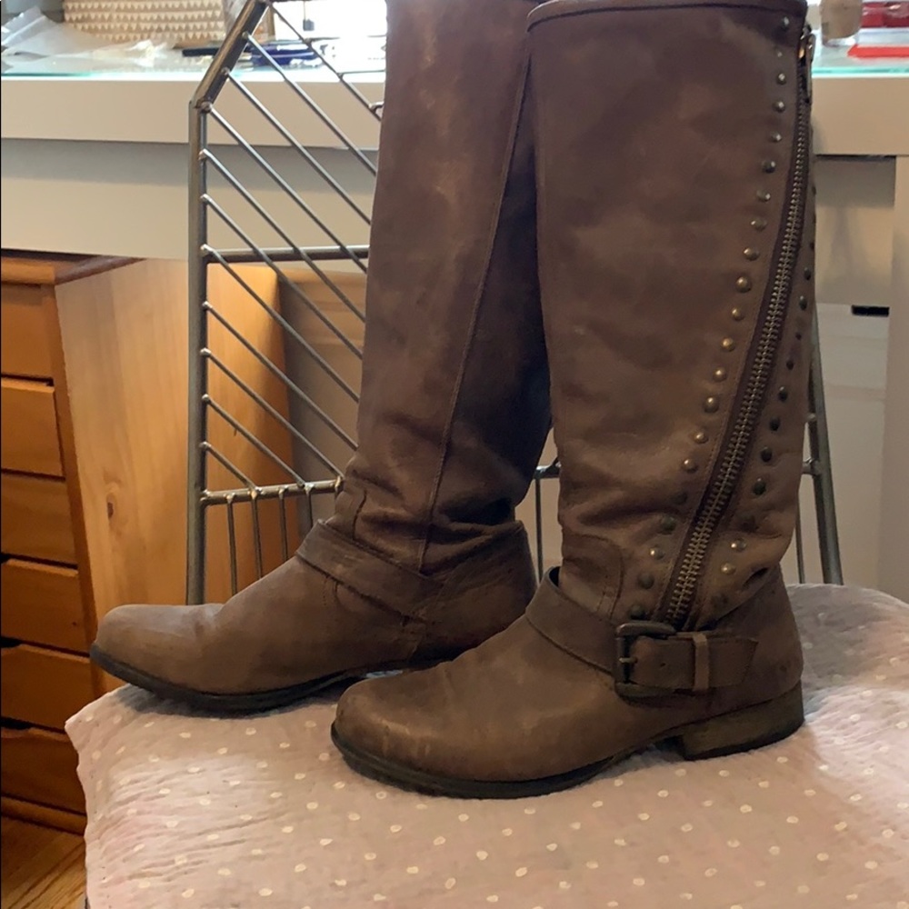 Steve Madden side zip leather boots